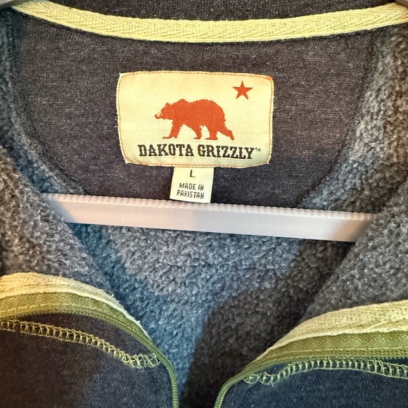 Dakota Grizzly Men's Charcoal Sweatshirt - Picture 2 of 5